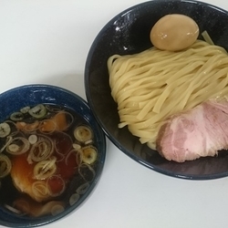 もりそば￥830＋ローストポーク￥100＋味玉（サービス）