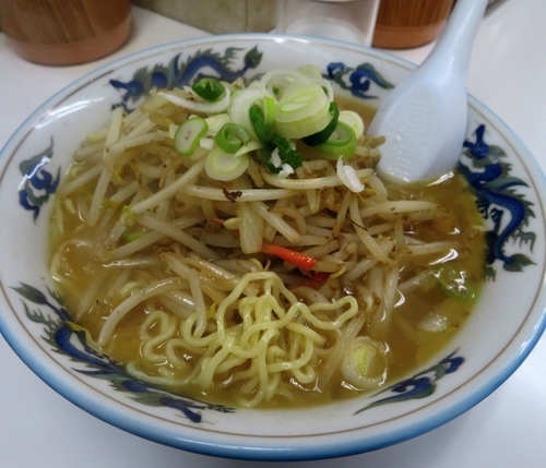 「塩野菜（850円）」@元祖北海道旭川ラーメン ぺーぱんの写真