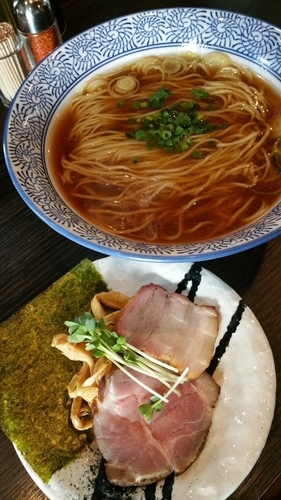 「鶏だし醤油ラーメン」@麺処 ほん田 nijiの写真