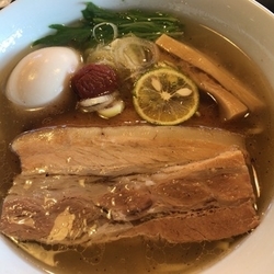 贅沢のせ塩らー麺