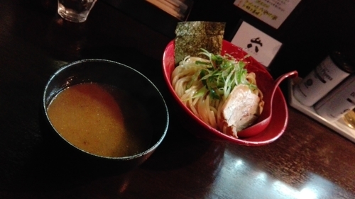 「辛味噌煮干つけめん」@辛味噌煮干 六の写真