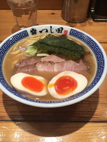「濃厚特製らーめん」@つじ田 神田御茶ノ水店の写真
