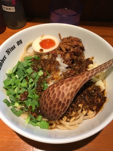 「油そばBLACK 850 円」@麺Dining Number Nine 09の写真