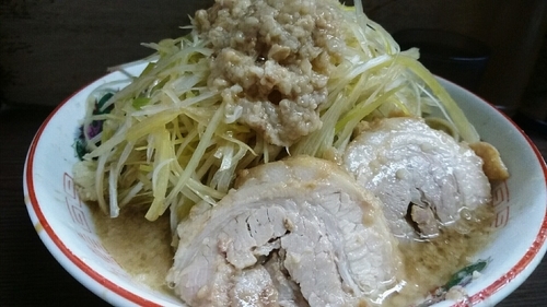 「ラーメン小  堅め少な目 ネギ」@ラーメン二郎 横浜関内店の写真