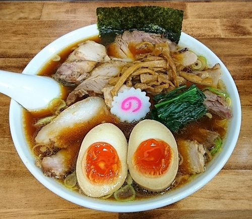 「しょうゆチャーシューメン＋味玉」@オランダ軒の写真