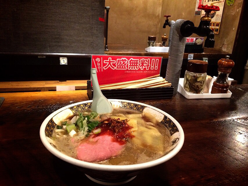 「煮干ラーメン」@すごい煮干ラーメン凪 五反田西口店の写真