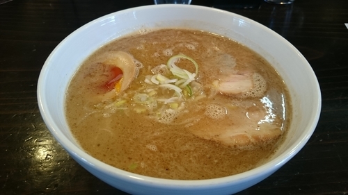 「豚骨醤油ラーメン」@らーめん ふらりの写真