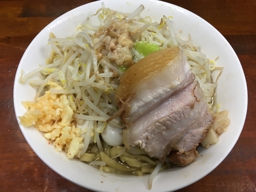 「小ラーメンうずら ヤサイニンニクアブラ」@蓮爾 新町一丁目店の写真