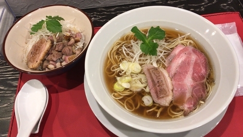 「鴨だしらーめん＋炙り鴨丼(750円＋300円)」@鴨だしらーめん 鴨福の写真