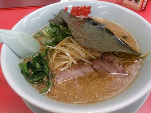 「味噌ラーメン 味付け白髪ネギﾄｯﾋﾟﾝｸﾞ」@山岡家 松本店の写真