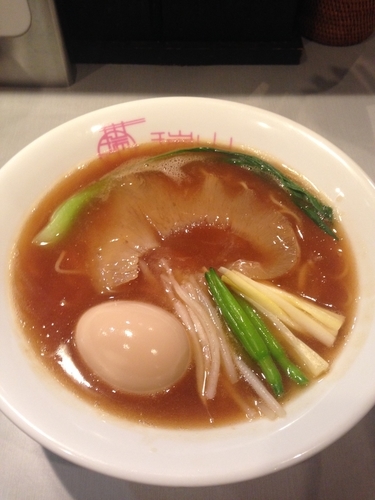 「【ラWalker限定】フカヒレそば 味玉(ラーパス)」@中華蕎麦 瑞山（ZUIZAN）の写真