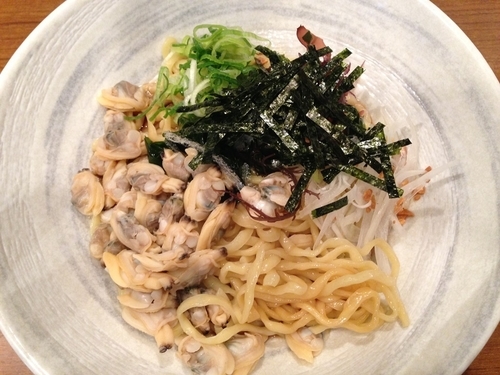 「熟成魚醤魚がしそば＋おっかけ（鯛めしとスープ）」@魚介系まぜそば専門店 魚がしそば 新橋本店の写真