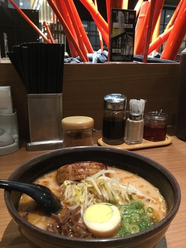 「極厚炙りチャーシューラーメン」@ラーメン くすのきの写真