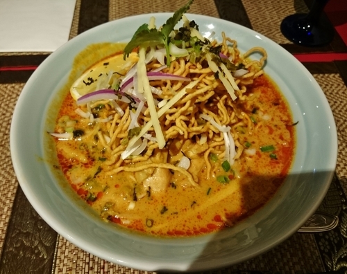 「カオソーイ 1080円」@タイ料理レストラン Smile Thailandの写真