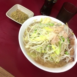 豚入りラーメン 和ッかれー