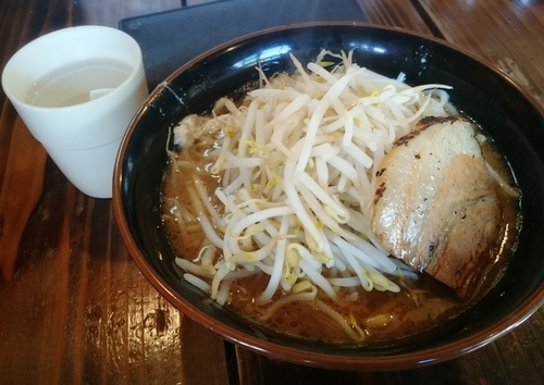 「ラーメン小 750円」@麺や豚髭の写真