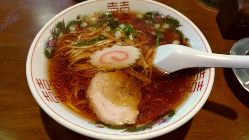 「ラーメン(並盛・130g)450円」@関所食堂の写真