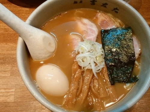 「味玉らーめん＋チャーシュー」@麺屋吉左右の写真