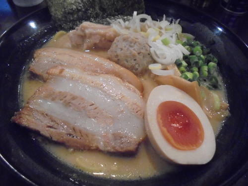 「特製濃厚鶏だしらーめん(塩)　１１００円」@らーめんなが田の写真