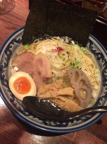 「ひのでやラーメン（大）930円」@和風楽麺 四代目 ひのでやの写真