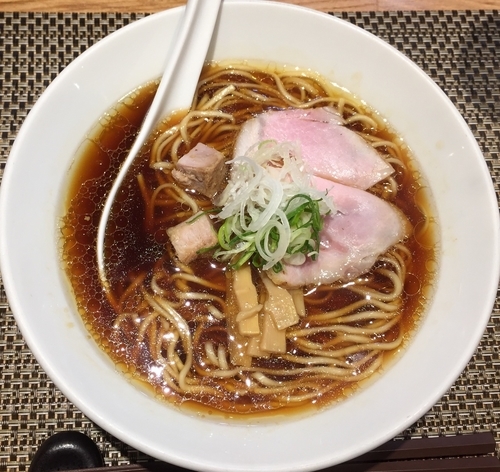 「旨み鶏出汁醤油800円」@生粋 花のれんの写真