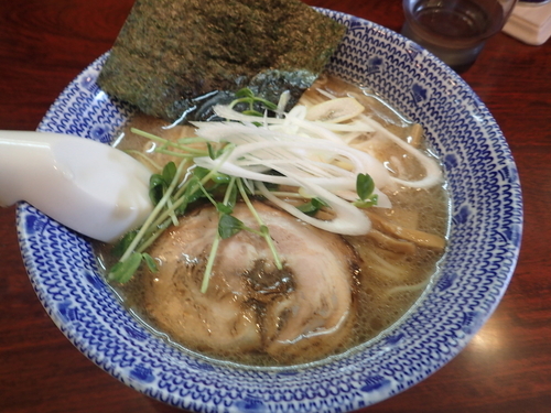 「醤油(600円)」@麺や ふくろうの写真