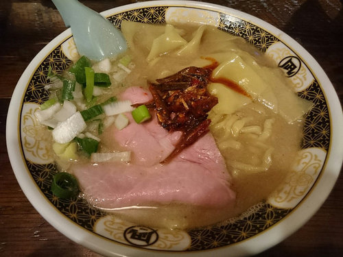 「煮干ラーメン」@すごい煮干ラーメン凪 五反田西口店の写真