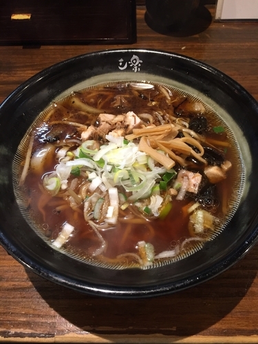 「焦がし醤油ラーメン  780円」@らーめん酒屋 三楽の写真