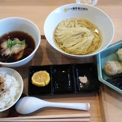 つけ麺+わんたんダブル+ﾊﾞﾀｰ醤油ご飯