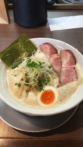 「濃熟しょうゆラーメン 620円」@麺作 赤シャモジ 本店の写真