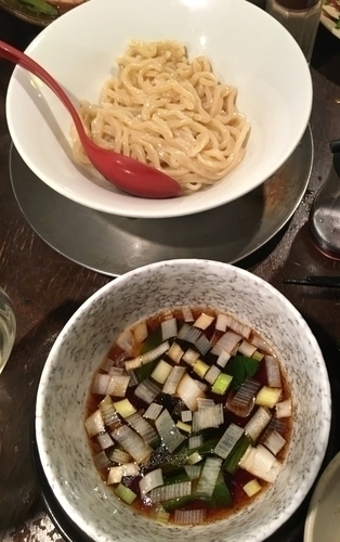 「「日替り」手打ちの豚清湯のつけ麺」@立ち呑み居酒屋 金町製麺の写真