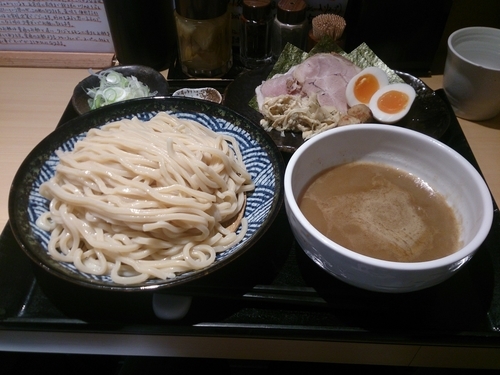 「特製つけ麺(中盛り)」@つけ麺 道の写真