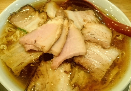 「肉そば（醬油、大盛り無料）」@麺や 七彩 八丁堀店の写真