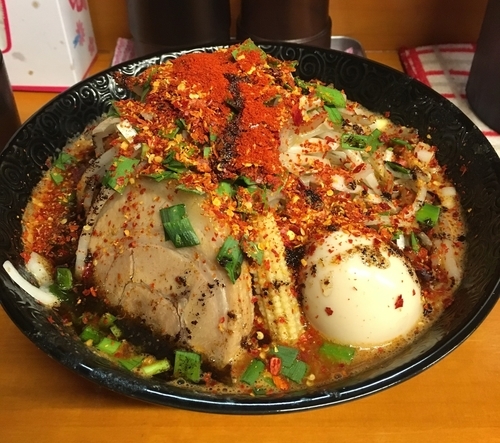 「蠍味玉ラーメン 中盛 辛さ痺れ増し増し もやし増し」@Japanese soba Noodles 蠍の写真