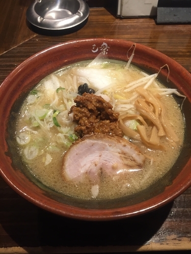 「特製肉味噌ラーメン  880円」@らーめん酒屋 三楽の写真