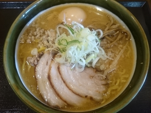 「味噌チャーシューメン￥1100＋煮玉子￥120＝￥1220」@ラーメン郷の写真