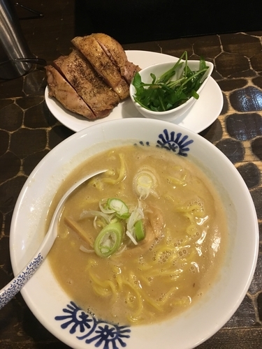 「【限定】和風？洋風？な味噌ラーメン…」@特級鶏蕎麦 龍介の写真