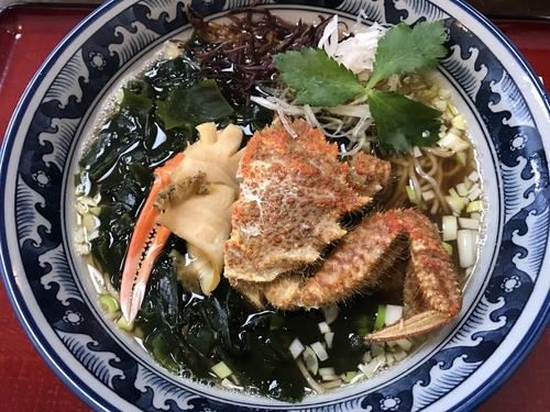 「限定：カニ醤油ラーメン1000円」@天然だしラーメン 潮の音の写真