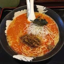 担々麺  800円