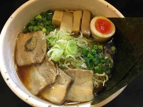 「てっぺん醤油 1000円」@らーめん まぜそば てっぺん 春日井店の写真