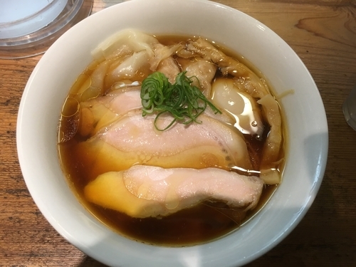 「特製醤油ラーメン1050円」@ラーメン屋 トイ・ボックスの写真