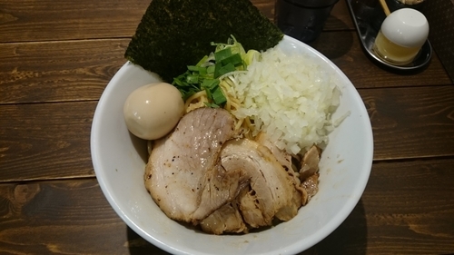 「焼豚油そば」@中華ソバ 煉虎の写真