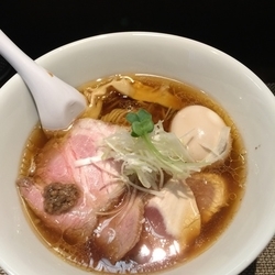 特製醤油蕎麦（1050円）