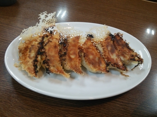 「土・日・祝限定99円餃子」@ホっポ屋 平野店の写真