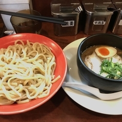 つけ麺大盛り麺は
