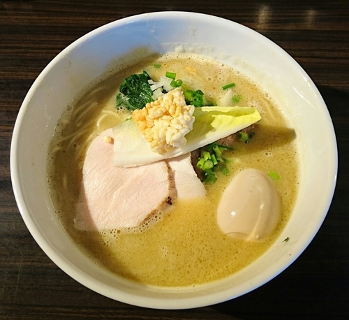 「鶏白湯そば＋味付煮卵」@麺や 豊の写真