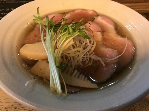 「醤油チャーシュー麺」@麺屋 一慶の写真