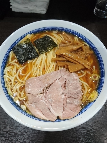 「ラーメン 中 800円」@中華そば べんてんの写真