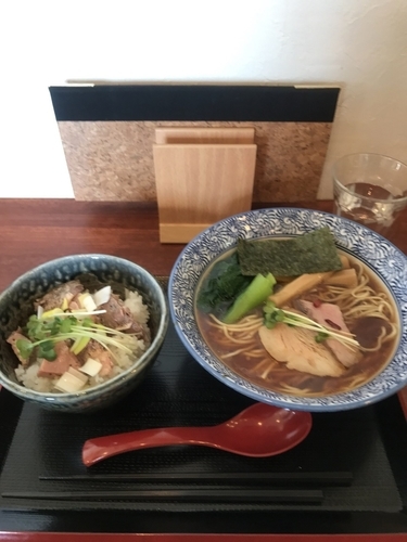 「奥州いわいの鶏の出汁らーめん&ローストポーク丼」@SAMURAI桃太郎の写真