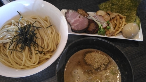「特選つけ麺（魚介）中盛」@麺処 ほん田 nijiの写真